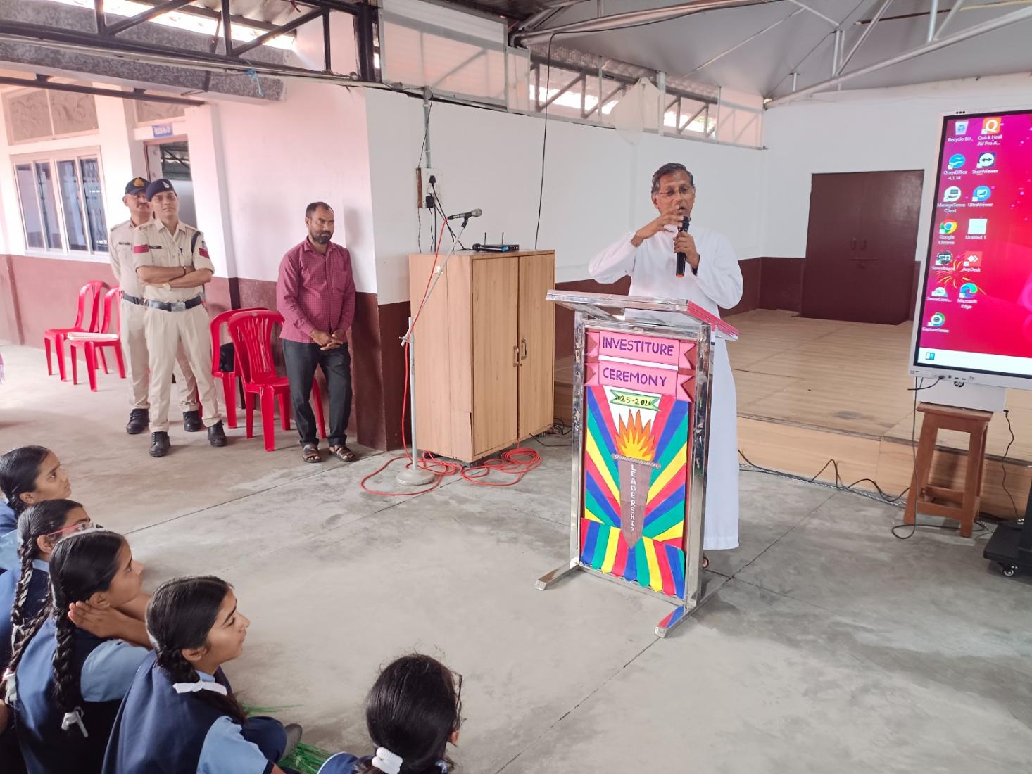 PUSHPA ENGLISH MEDIUM SCHOOL Banner Image